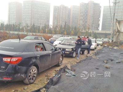 郑州装修网 车辆被砸