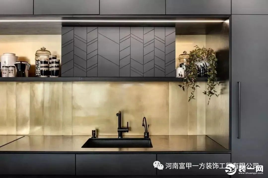 现代简约厨房装修效果图