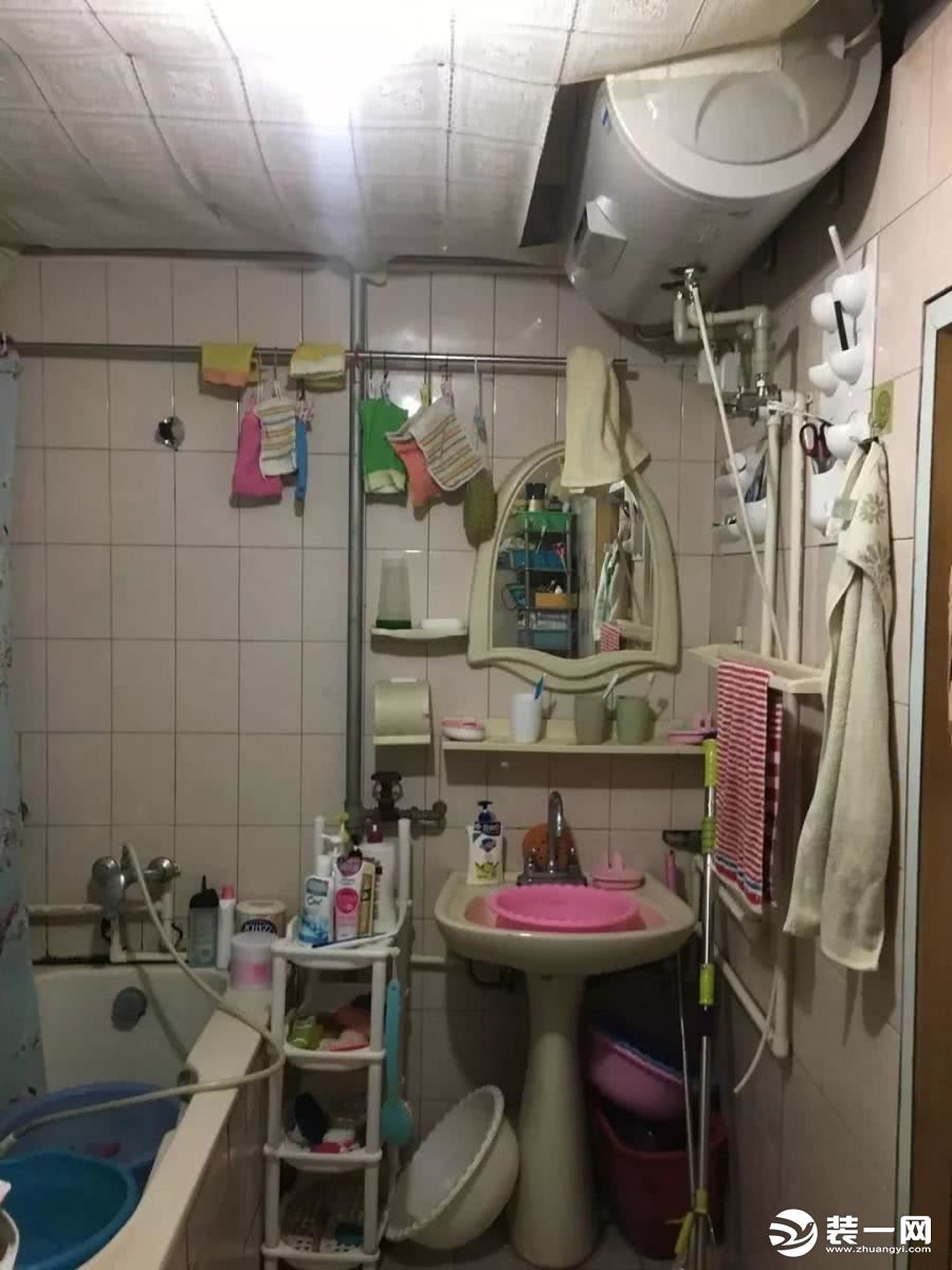 卫生间改造前