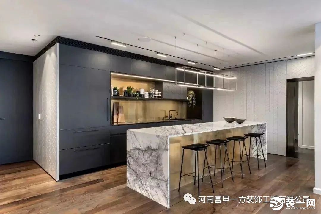 现代简约厨房装修效果图