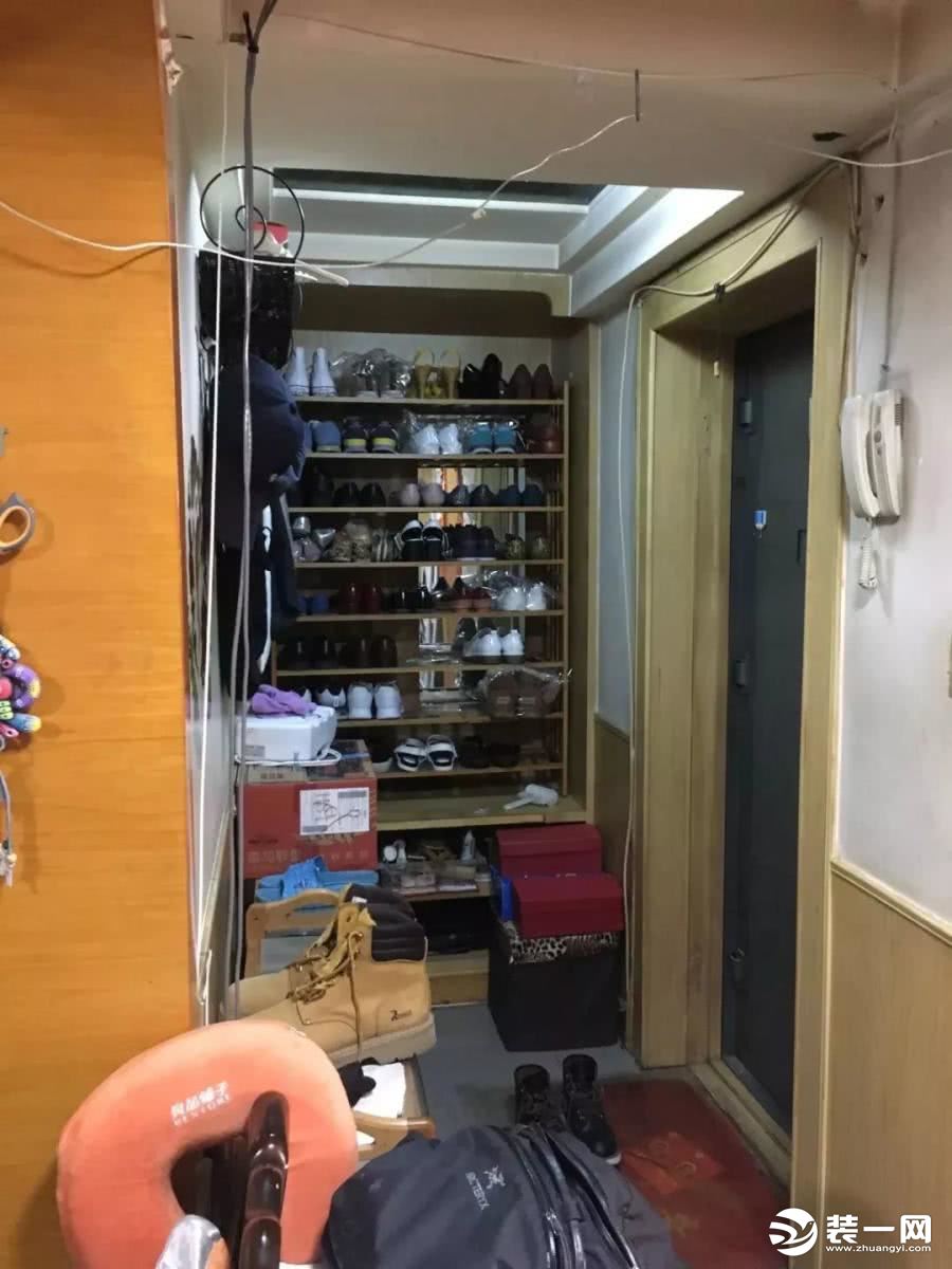玄关改造前