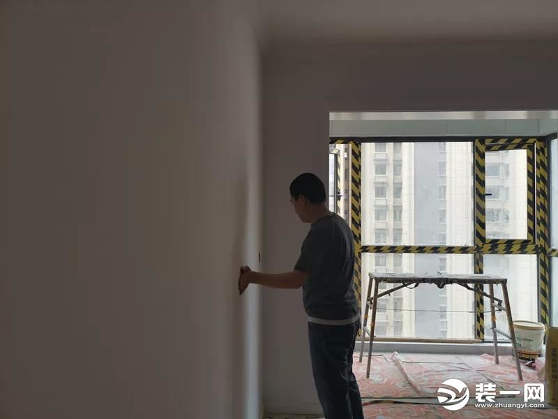 郑州有家装饰金山湖高尔夫观邸工地巡检 好工地看得见