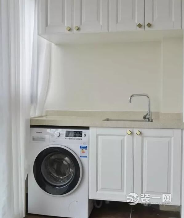 阳台地柜装修设计效果图