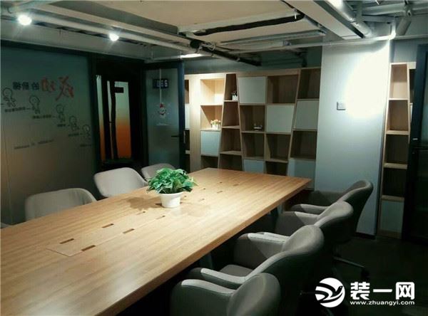 正规写字楼装修效果图