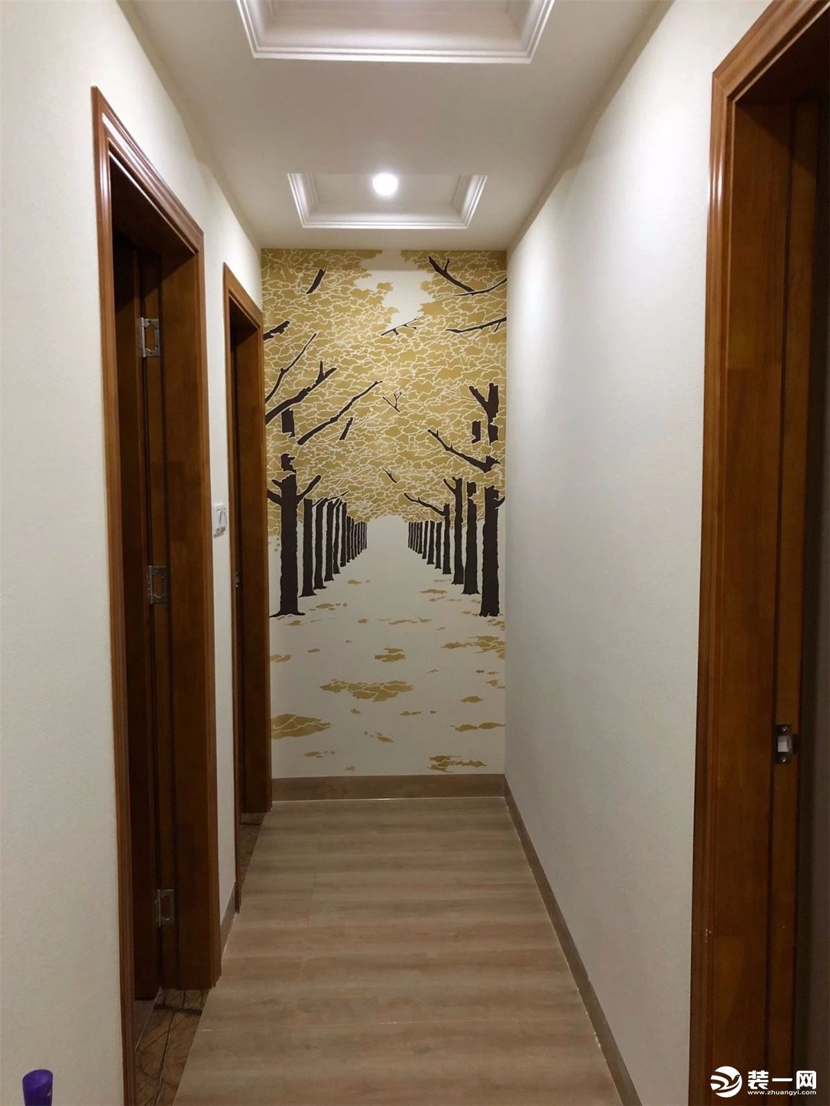踢脚线颜色怎么选效果图