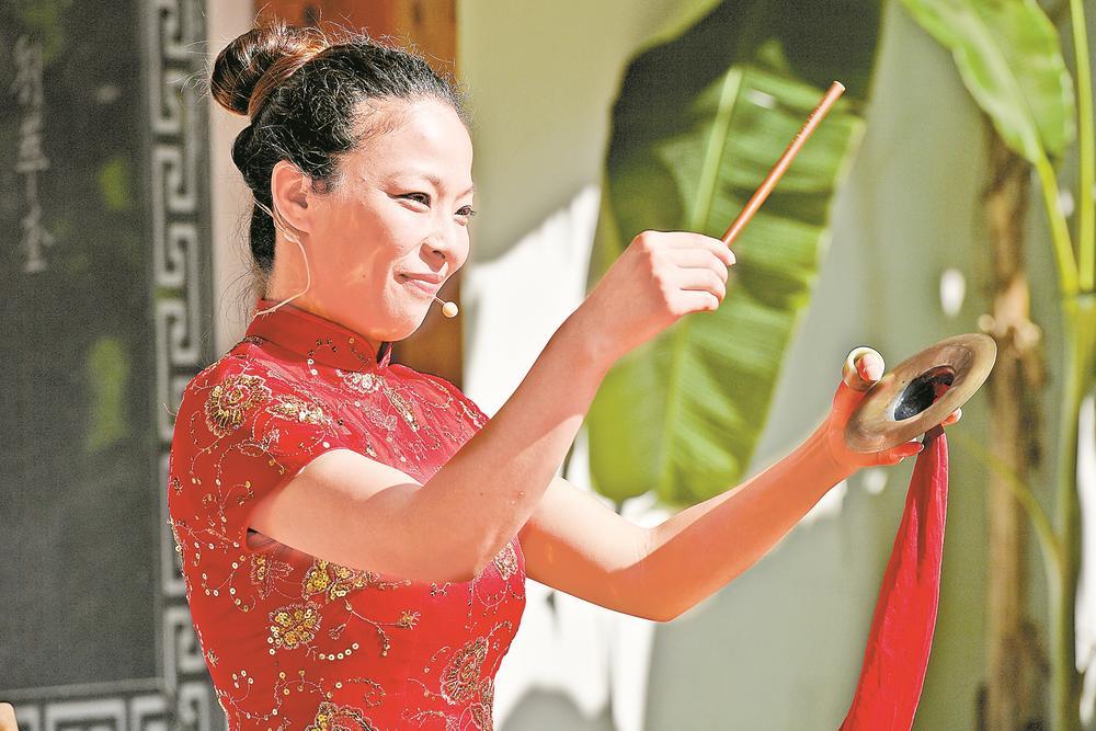 福州评话：闽韵流芳，评古话今传乡音
