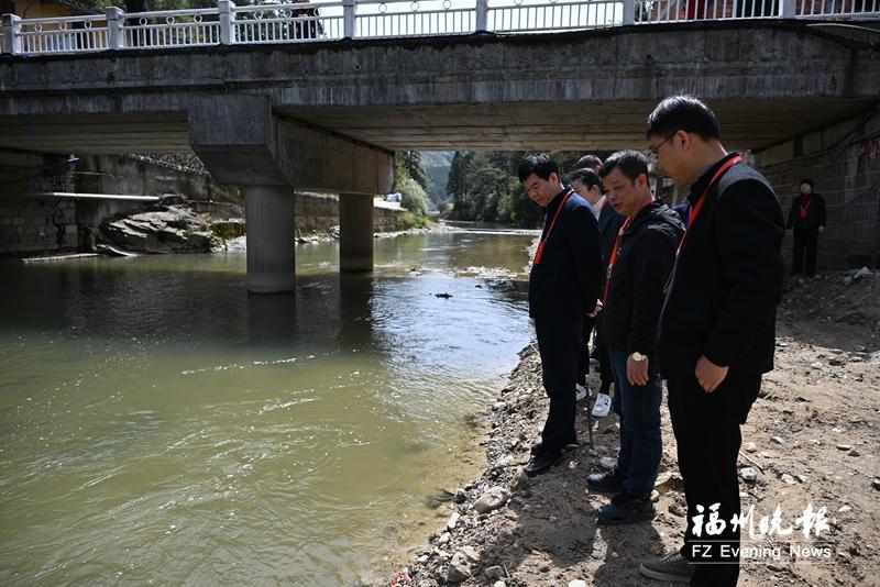 闽江流域水质提升“百日攻坚”行动启动 闽清人大三级联动守护母亲河