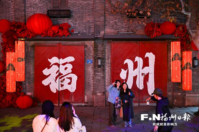 年轻人热衷“穷游”世界 经济实惠却同样精彩