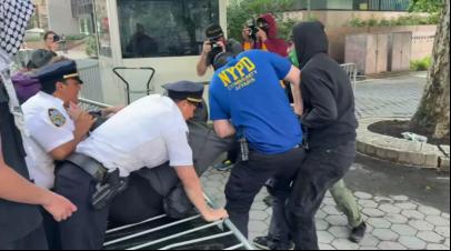 洛杉矶爆发冲突后 纽约也乱了