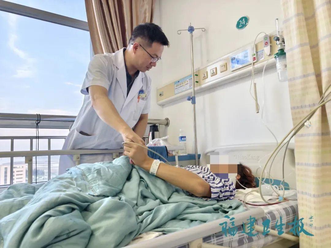 福建19岁小伙突然瘫痪！医生：这个常见动作害了很多人！