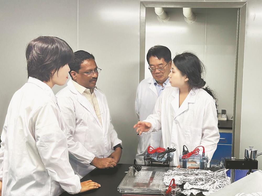 从海洋弃壳到科技瑰宝 福建科研人员解锁“蓝色宝藏”新密码