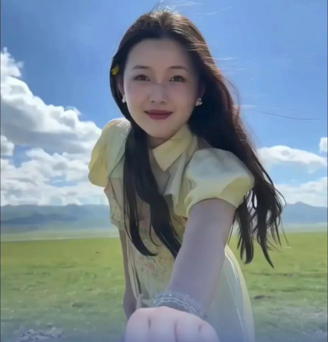 24岁女生酷似大S走红：没整容