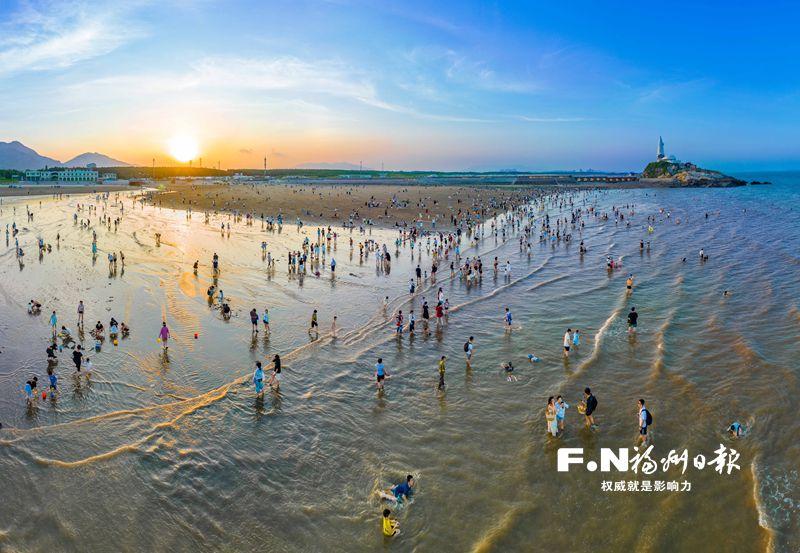 一湾活水满城欢——福州“亲水经济”带火暑期文旅消费