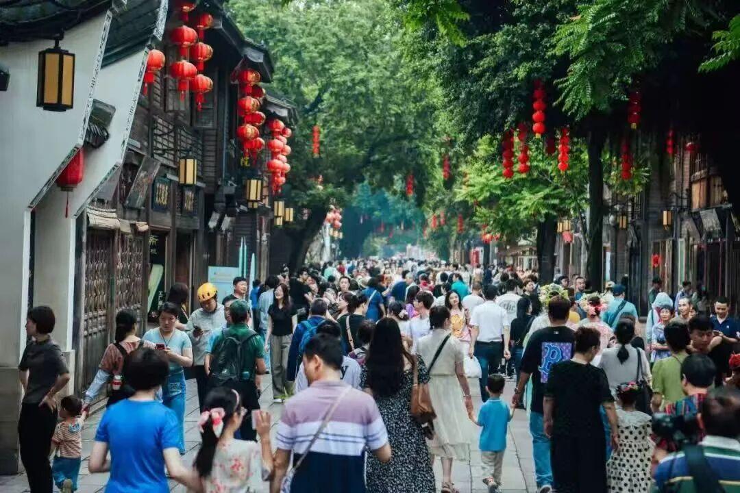 国庆、中秋期间，外地来榕游客这些轻微交通违法不处罚！