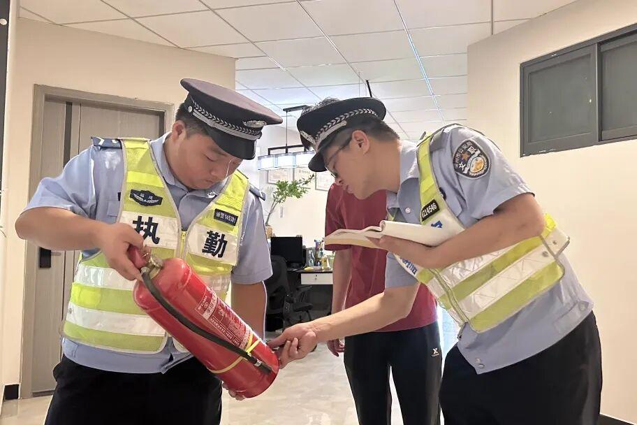 直击！行动！