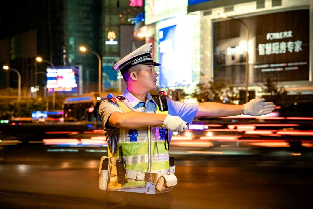 国庆、中秋期间，外地来榕游客这些轻微交通违法不处罚！