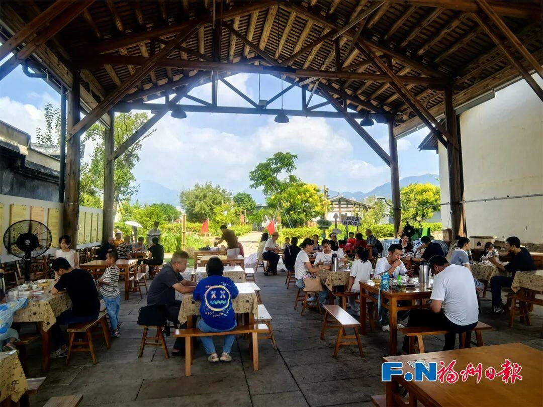 双节同庆，文旅大餐实力圈粉！致敬坚守，建设一线马不停蹄！