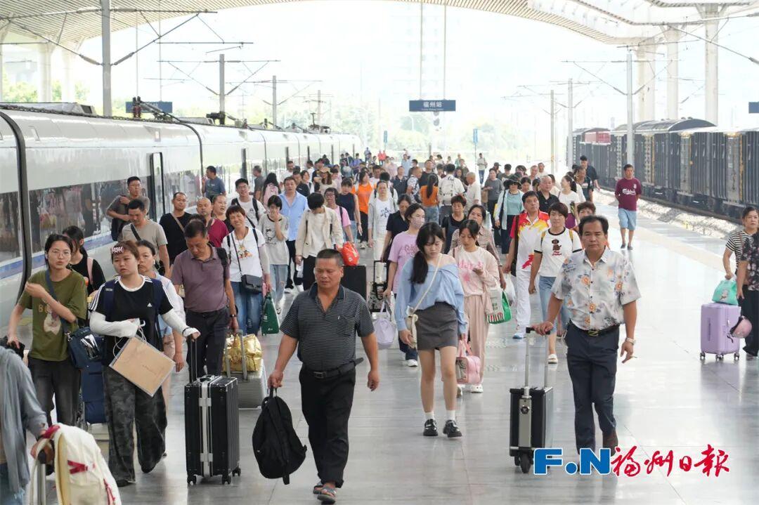 双节同庆，文旅大餐实力圈粉！致敬坚守，建设一线马不停蹄！