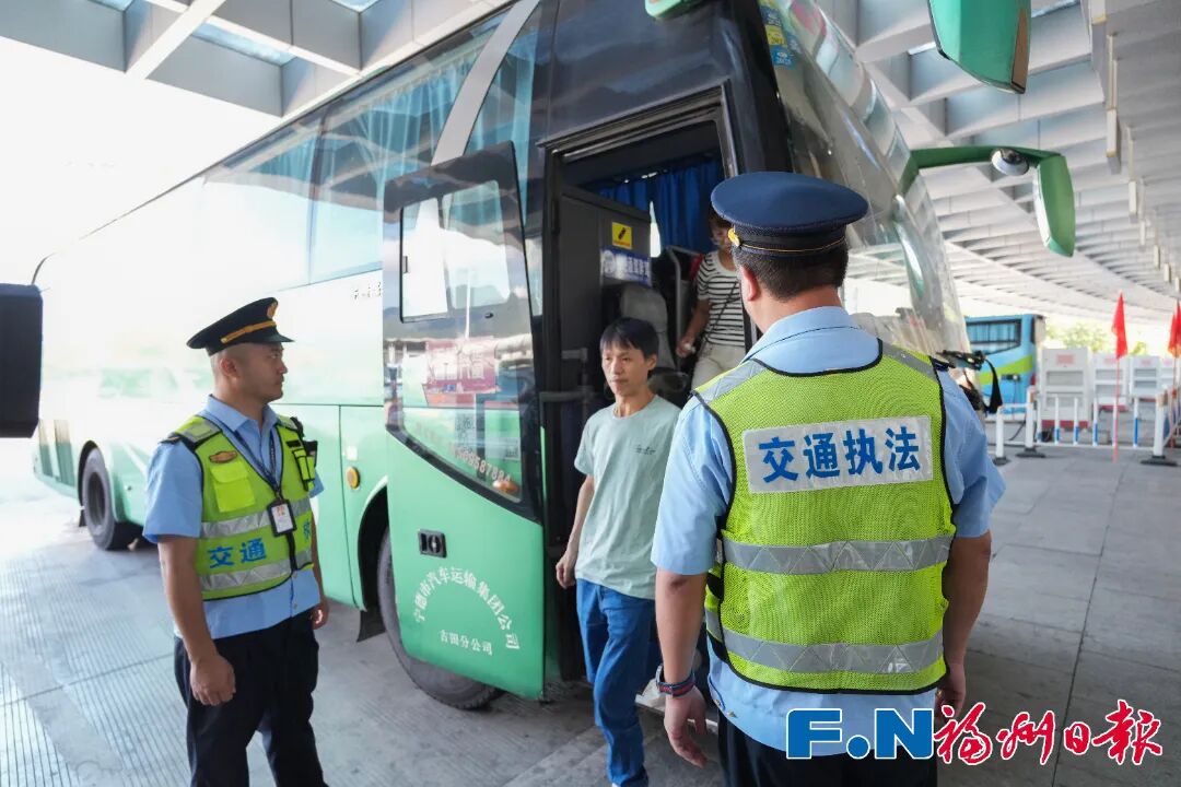 福州交通执法多措并举，守护2025国庆假期出行安全